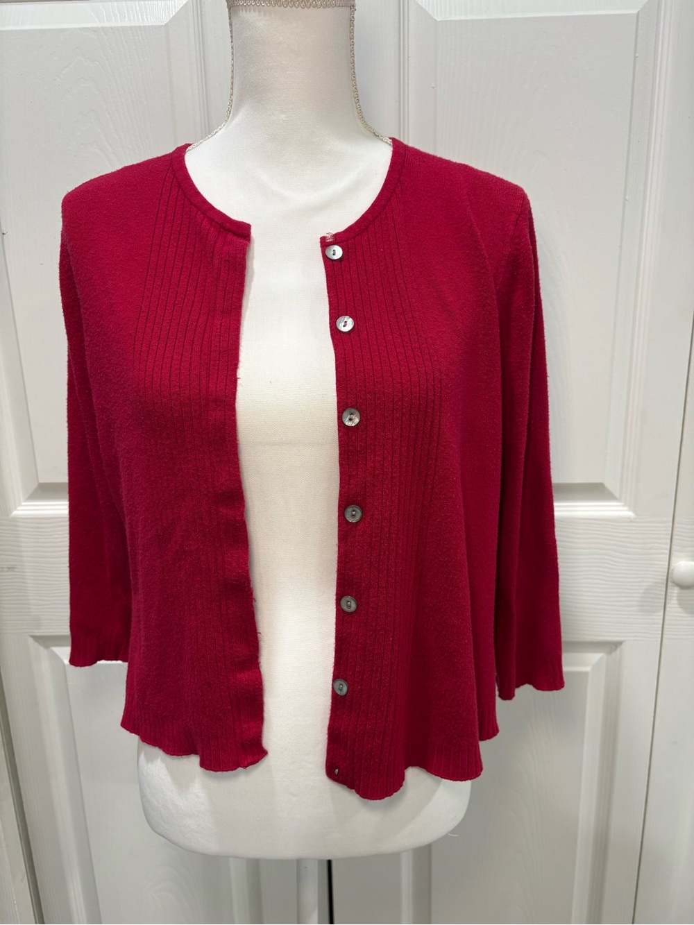 Amanda Smith Red Rib-Panel Button-Front Cardigan